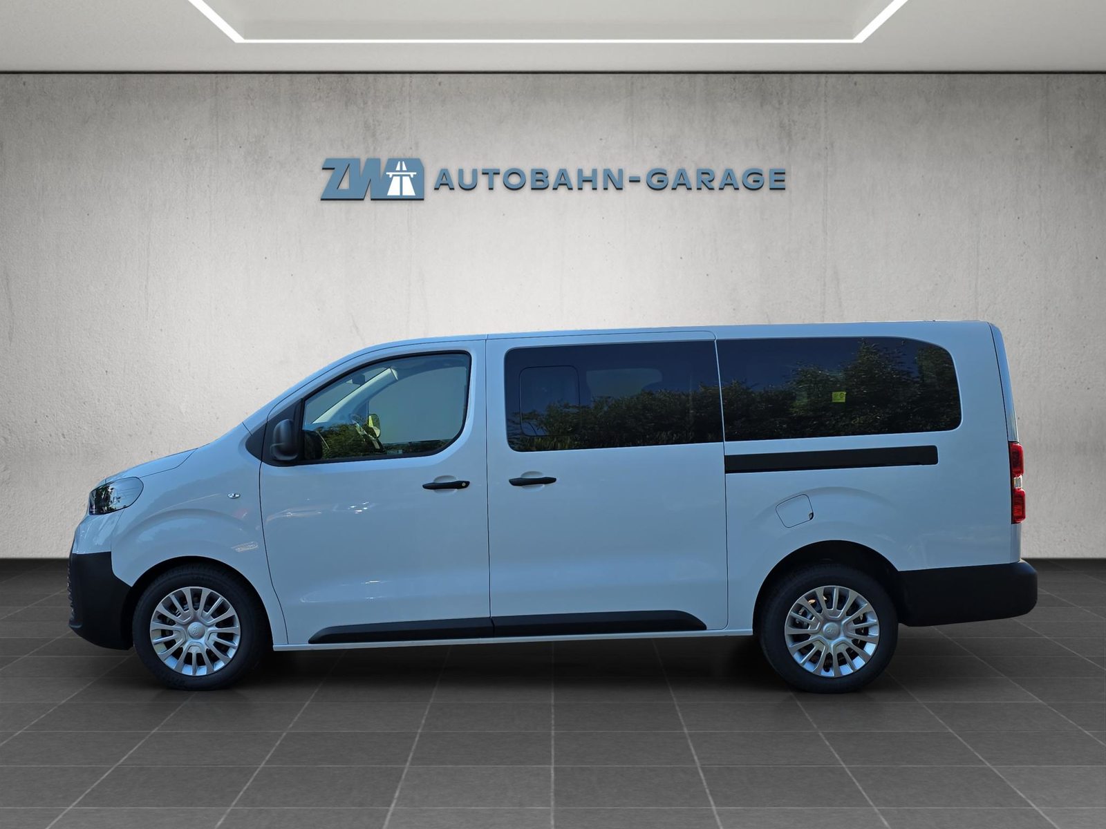 TOYOTA PROACE Verso L2 2.2 D Comfort, Diesel, Voiture nouvelle, Manuelle - 2