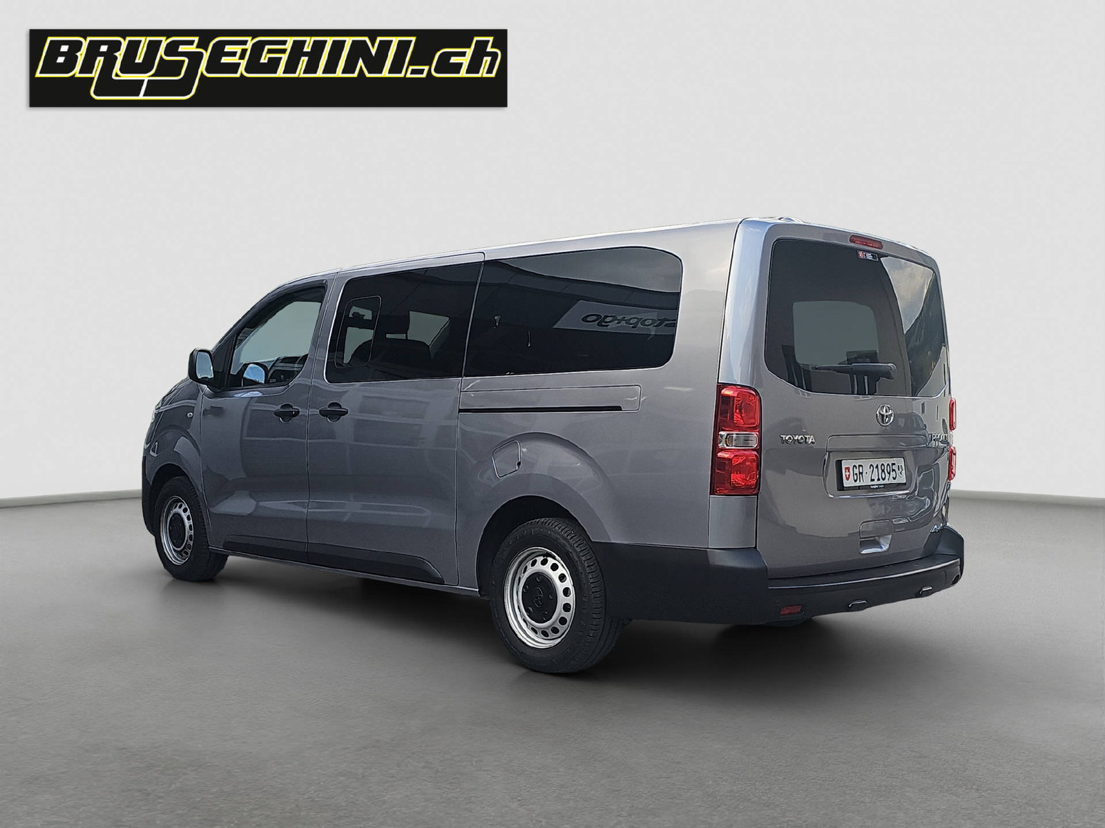 TOYOTA PROACE Combi L2 2.0 D Comfort 4x4, Diesel, Occasion / Gebraucht, Handschaltung - 4