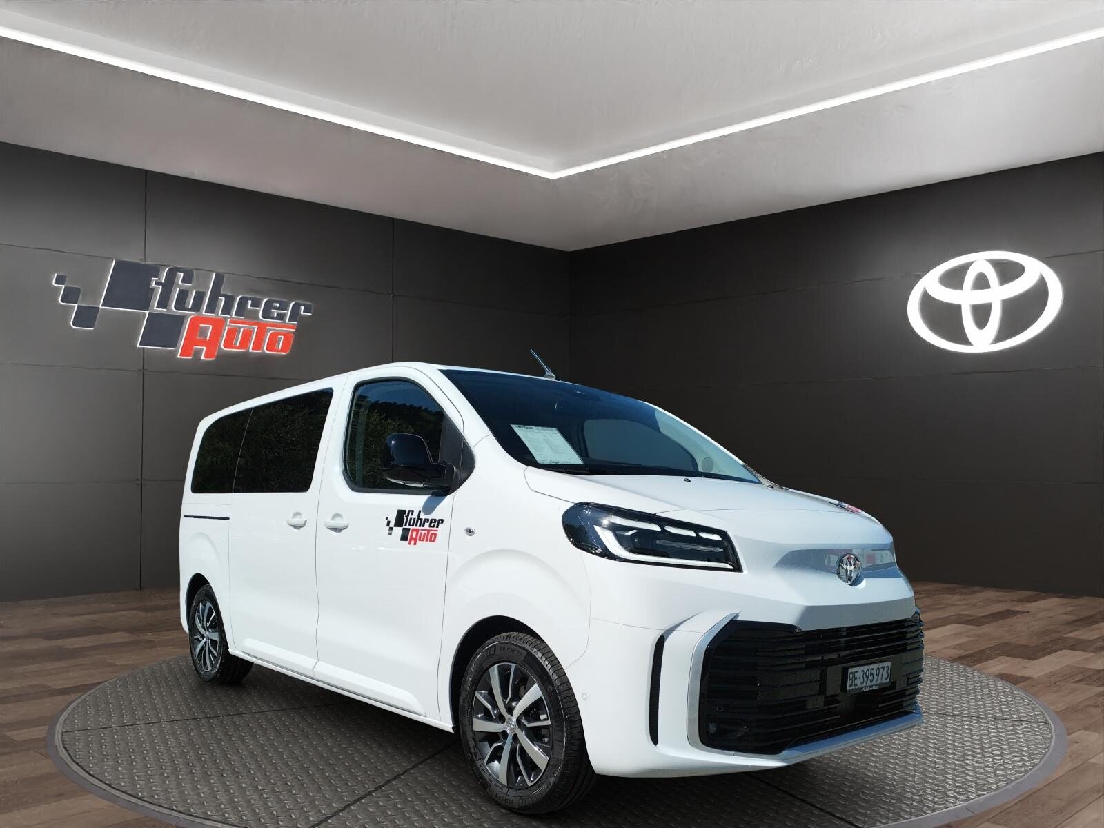 TOYOTA PROACE Verso L1 75KWh Trend