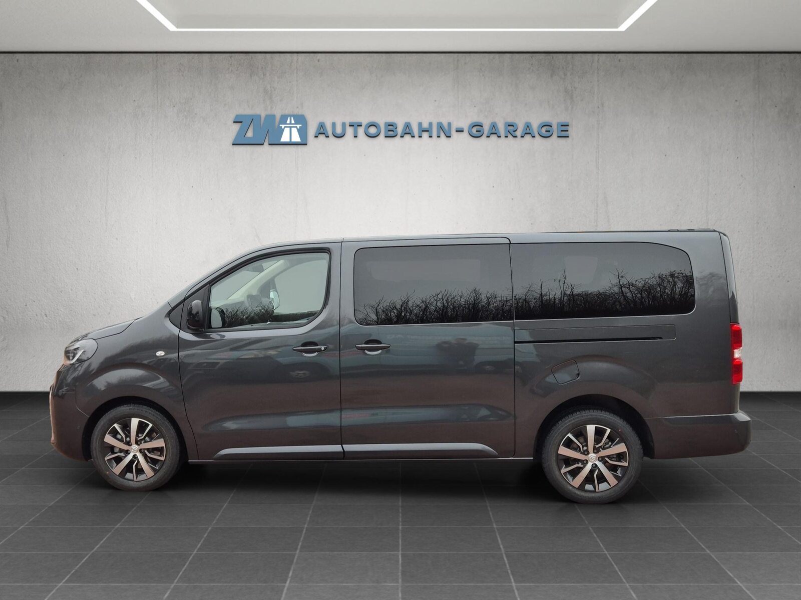 TOYOTA PROACE Verso L2 2.0 D Trend, Diesel, New car, Automatic - 2