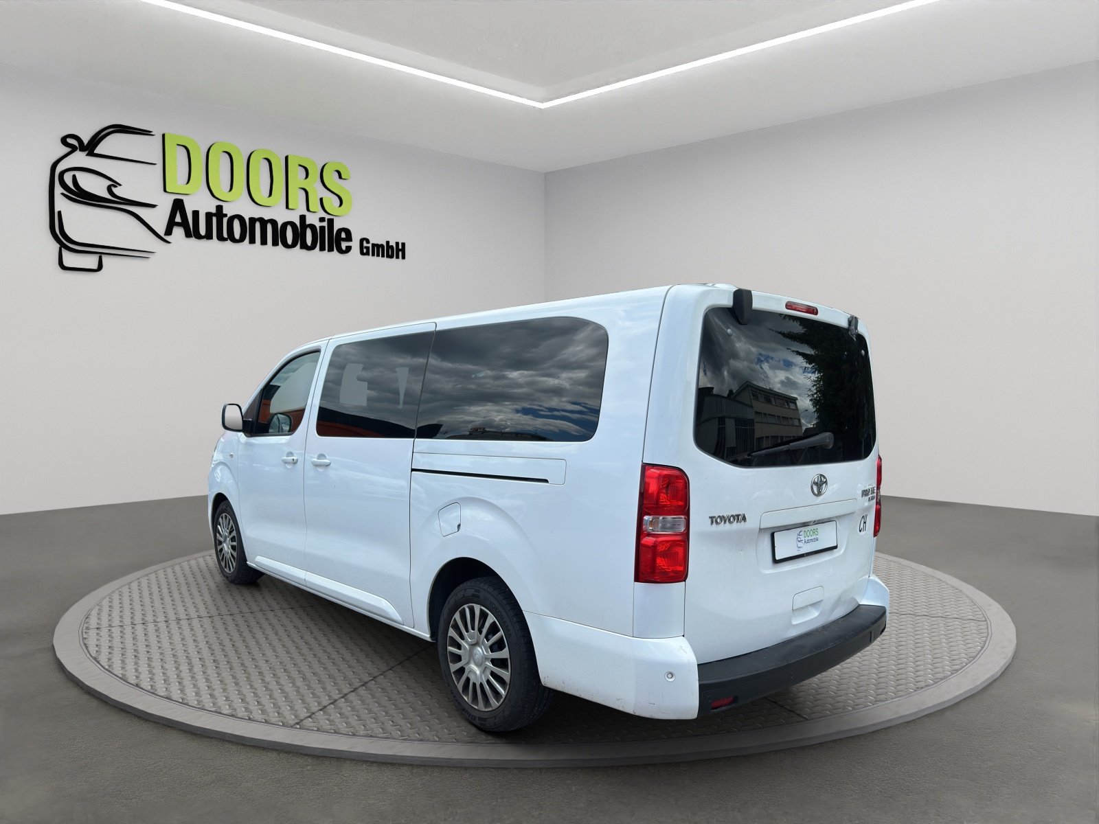 TOYOTA Proace Verso 2.0 D-4D VIP Long Automatic, Diesel, Occasion / Gebraucht, Automatik - 6
