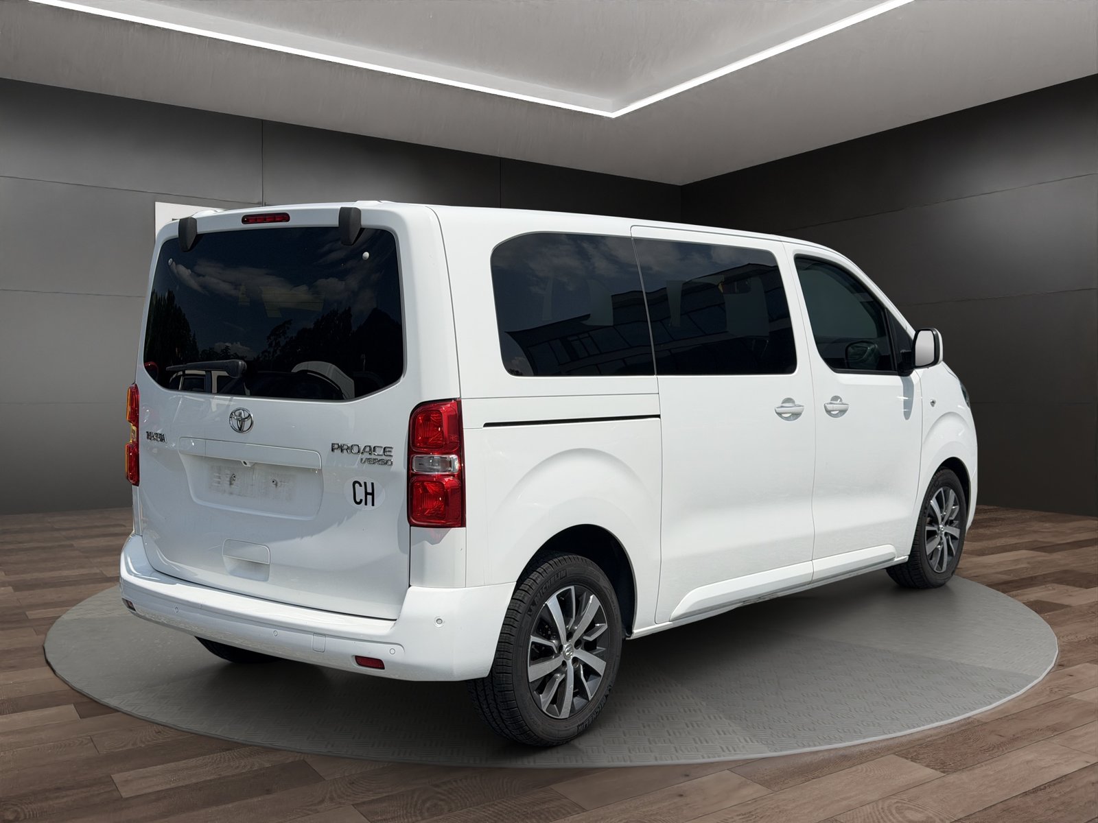 TOYOTA Proace Verso 2.0 D-4D Family Medium Automatic, Diesel, Occasion / Utilisé, Automatique - 4