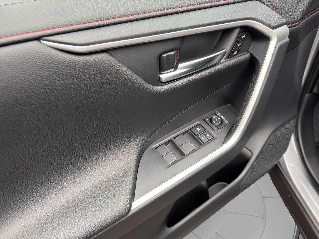 TOYOTA RAV4 2.5 Plug-In-Hybrid Platinum, Plug-in-Hybrid Benzin/Elektro, Neuwagen, Automatik - 5
