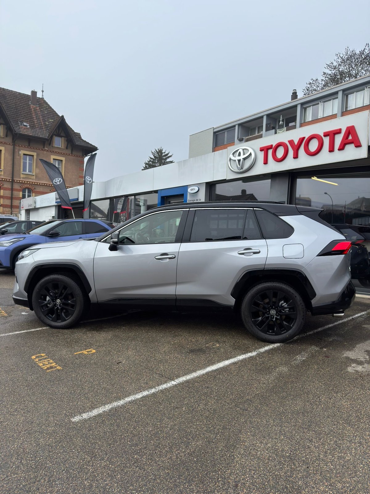 TOYOTA RAV-4 2.5 HSD Style e-CVT 4WD, Voll-Hybrid Benzin/Elektro, Neuwagen, Automatik - 2