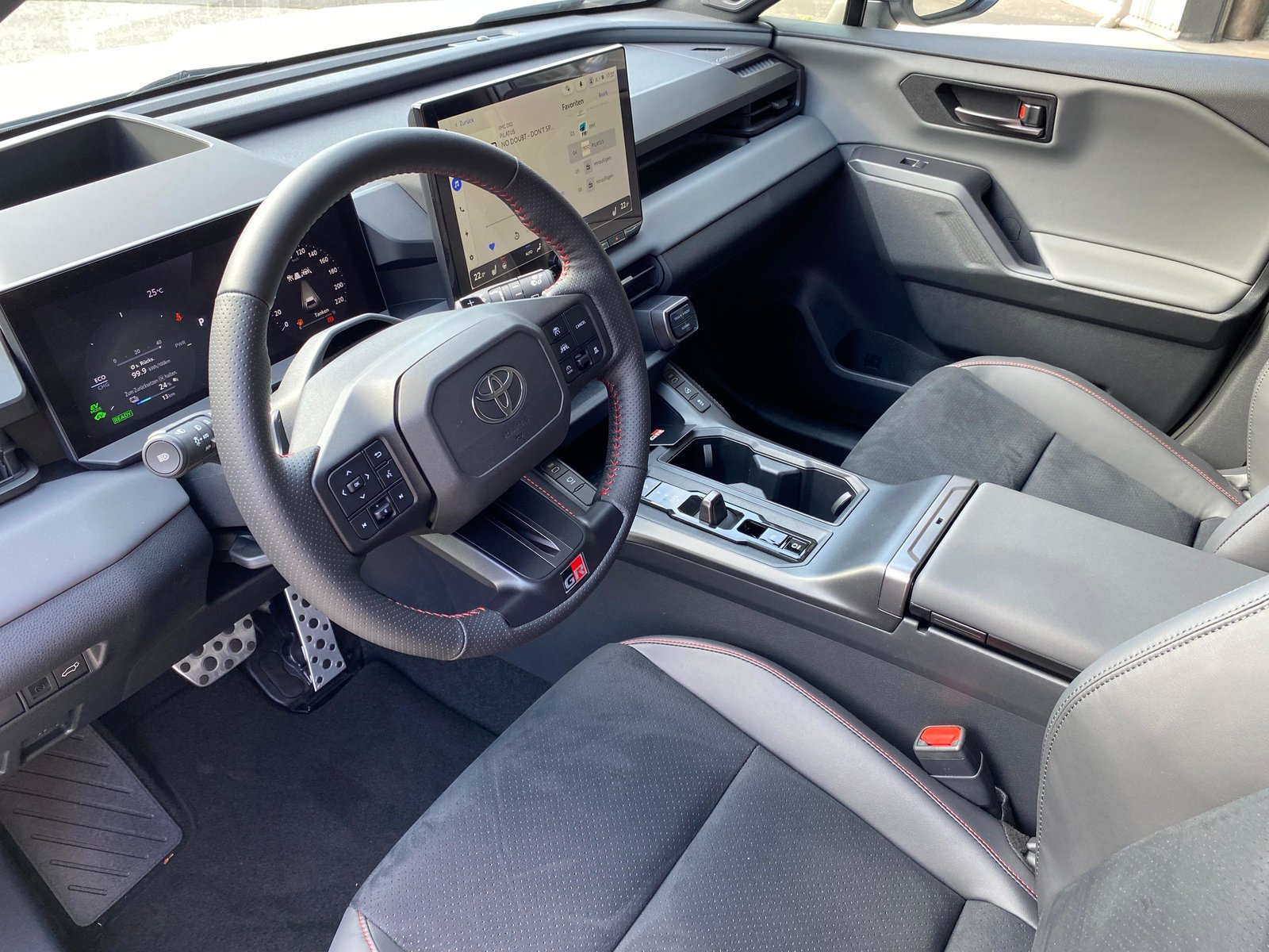 TOYOTA RAV4 2.5 Plug-In-Hybrid GR Sport, Plug-in-Hybrid Benzina/Elettrica, Auto nuove, Automatico - 6