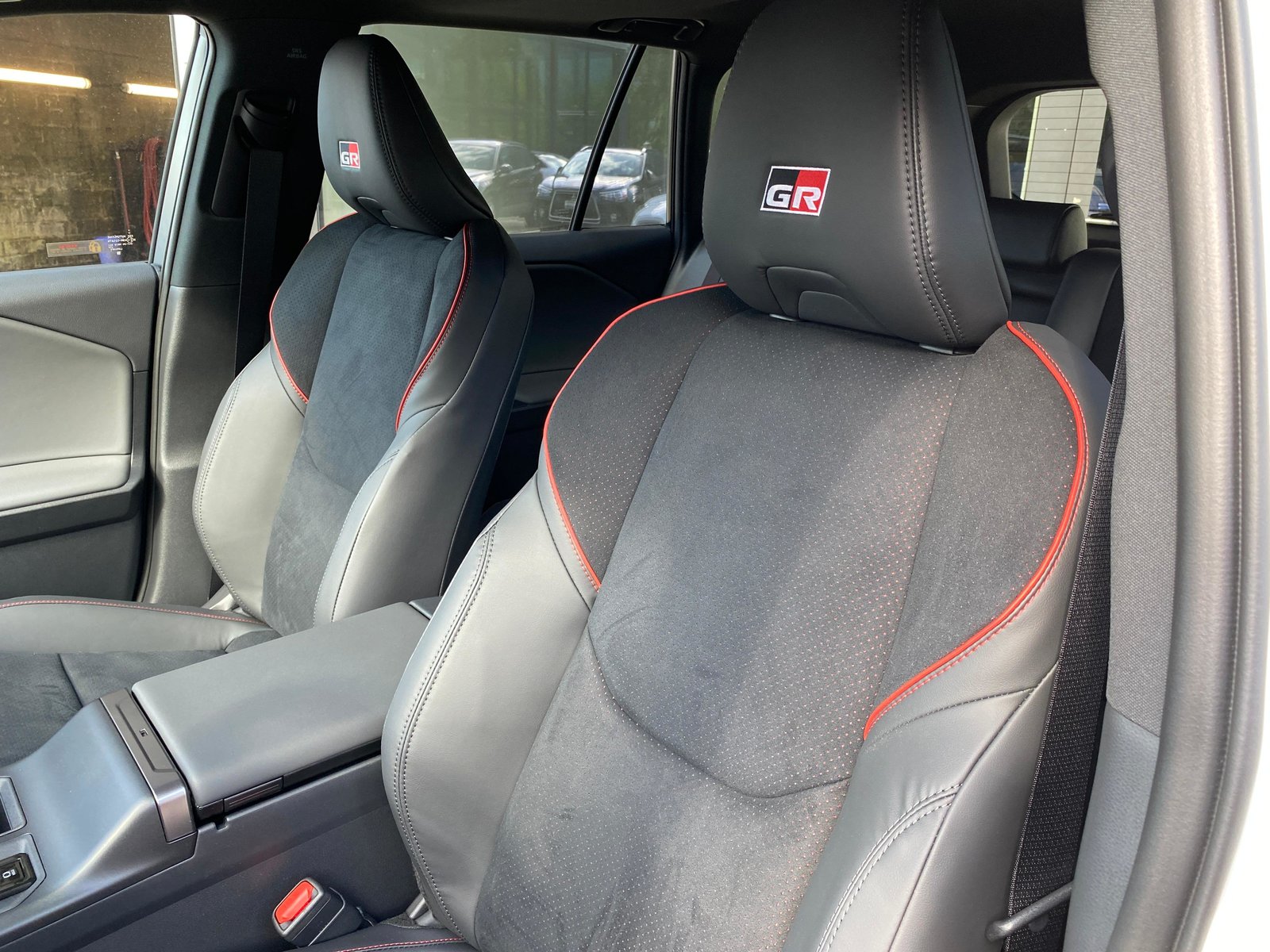 TOYOTA RAV4 2.5 Plug-In-Hybrid GR Sport, Plug-in-Hybrid Benzina/Elettrica, Auto nuove, Automatico - 7