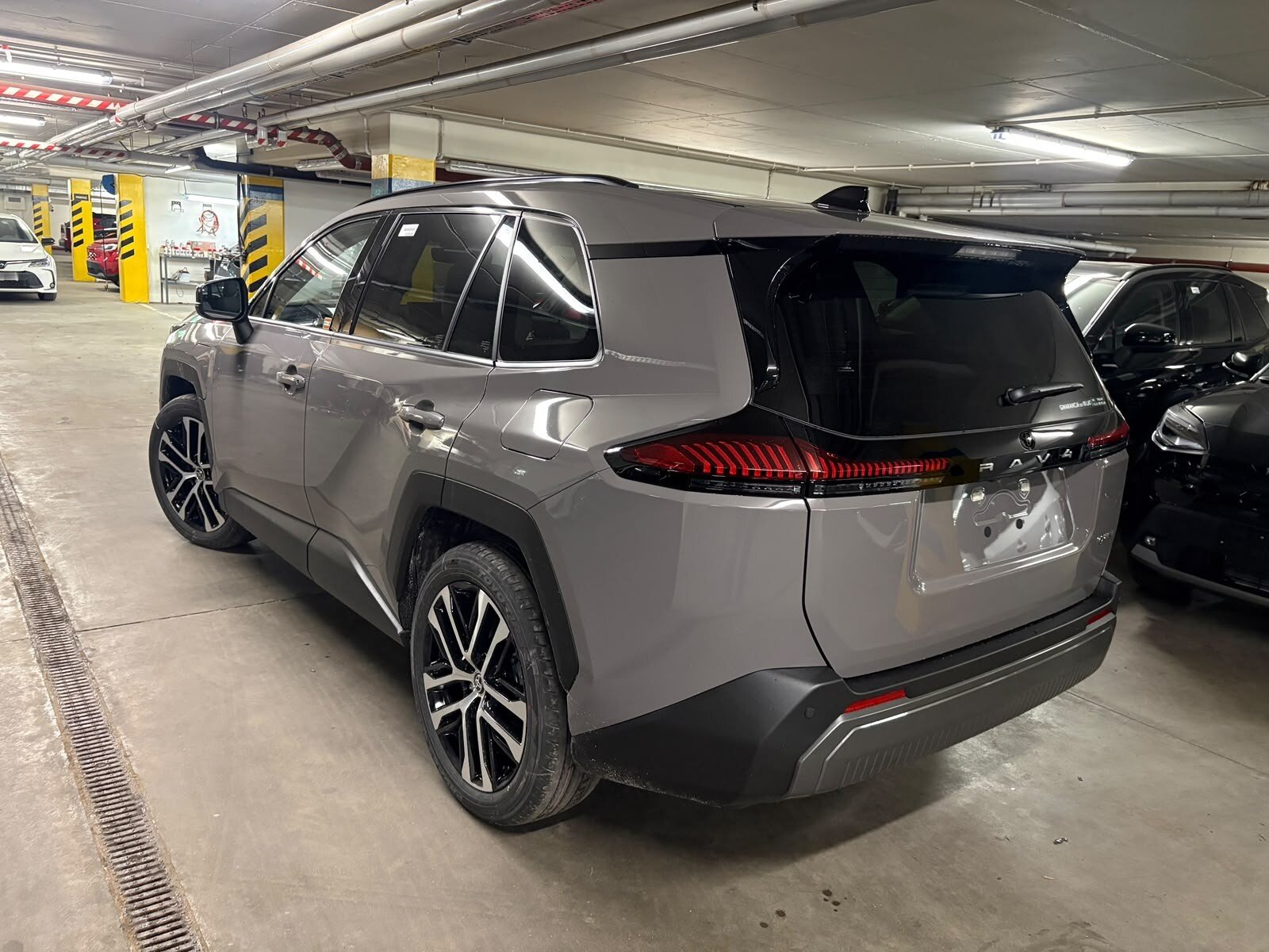 TOYOTA RAV-4 2.5 Hybrid Premium 4WD, Hybride Rechargeable Essence/Électricité, Voiture nouvelle, Automatique - 3