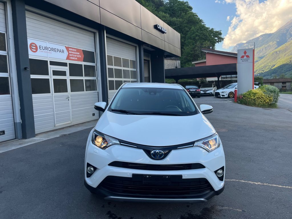 TOYOTA RAV4 2.5 HEV Comfort FWD, Full-Hybrid Petrol/Electric, Second hand / Used, Automatic - 2