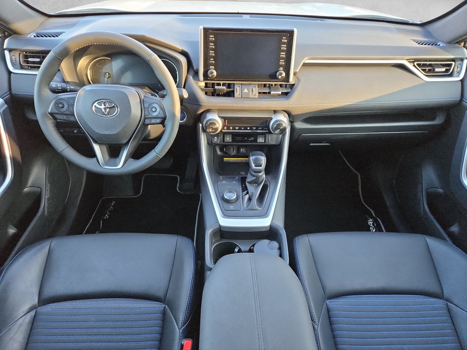 TOYOTA RAV4 2.5 HSD Style, Voll-Hybrid Benzin/Elektro, Occasion / Gebraucht, Automatik - 4