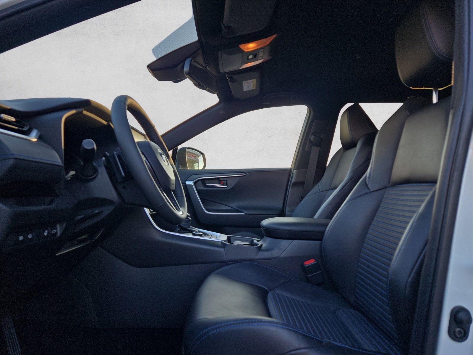 TOYOTA RAV4 2.5 HSD Style, Voll-Hybrid Benzin/Elektro, Occasion / Gebraucht, Automatik - 5