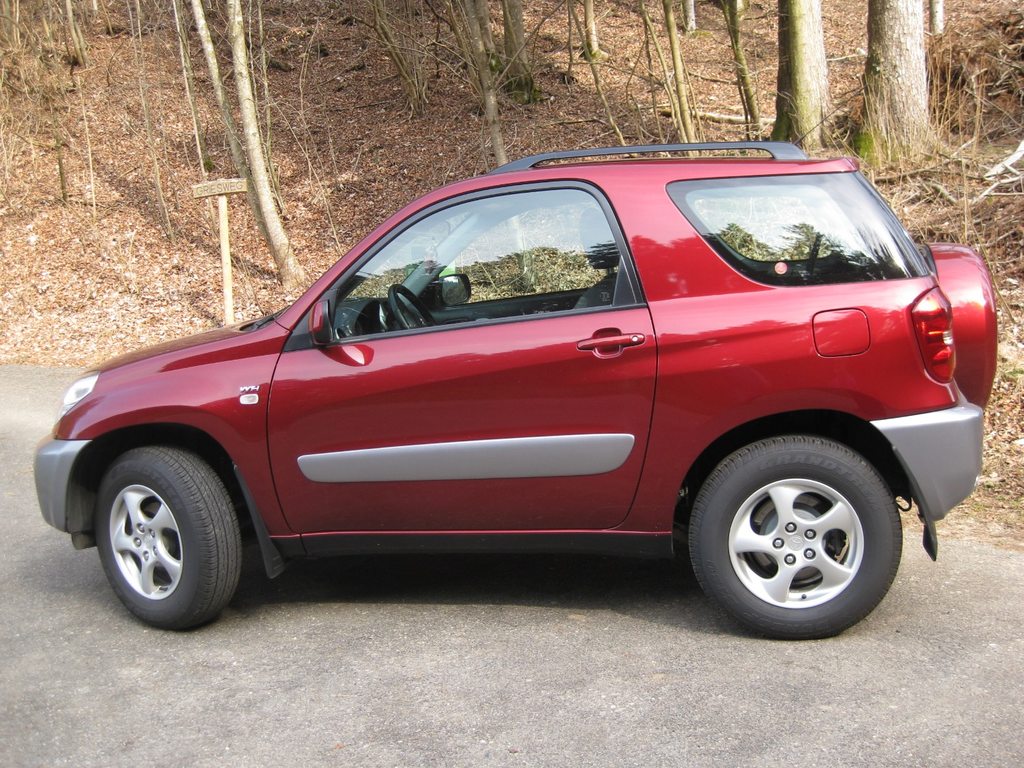 TOYOTA RAV4 2.0 Profi