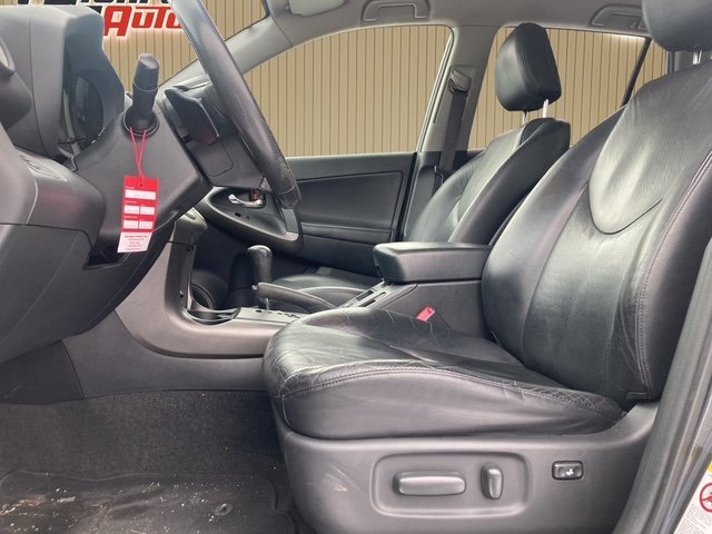 TOYOTA RAV4 2.0i VMa Executive MdS, Petrol, Second hand / Used, Automatic - 7