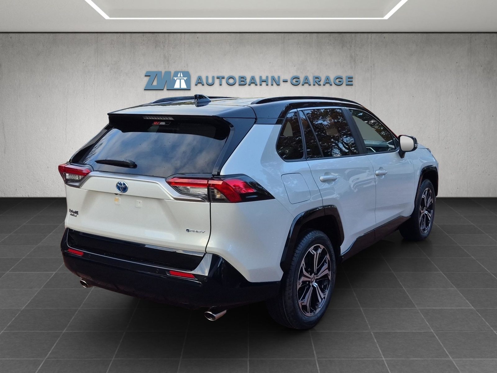 TOYOTA RAV4 2.5 Plug-In-Hybrid Platinum, Plug-in-Hybrid Petrol/Electric, Second hand / Used, Automatic - 5