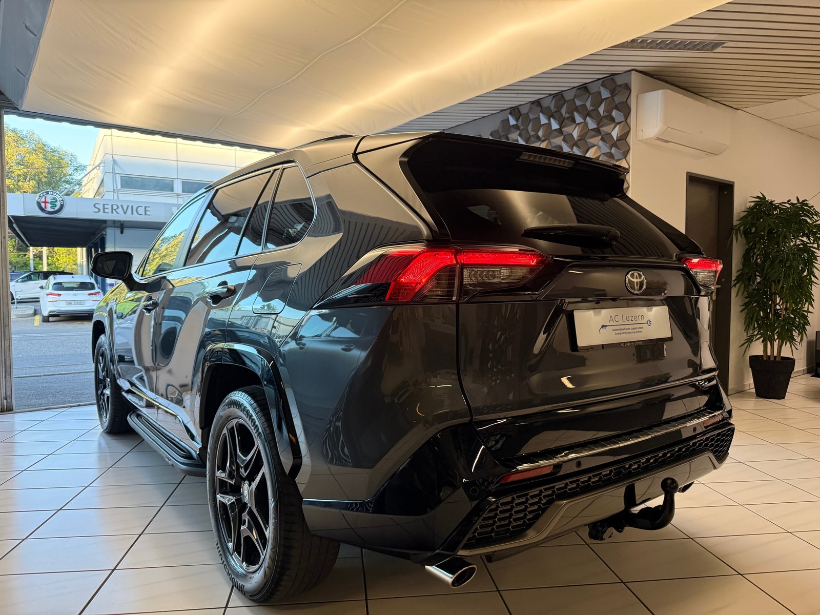 TOYOTA RAV-4 2.5 PHEV GR Sport e-CVT 4WD CH-Fahrzeug SOH 9, Plug-in-Hybrid Petrol/Electric, Second hand / Used, Automatic - 4