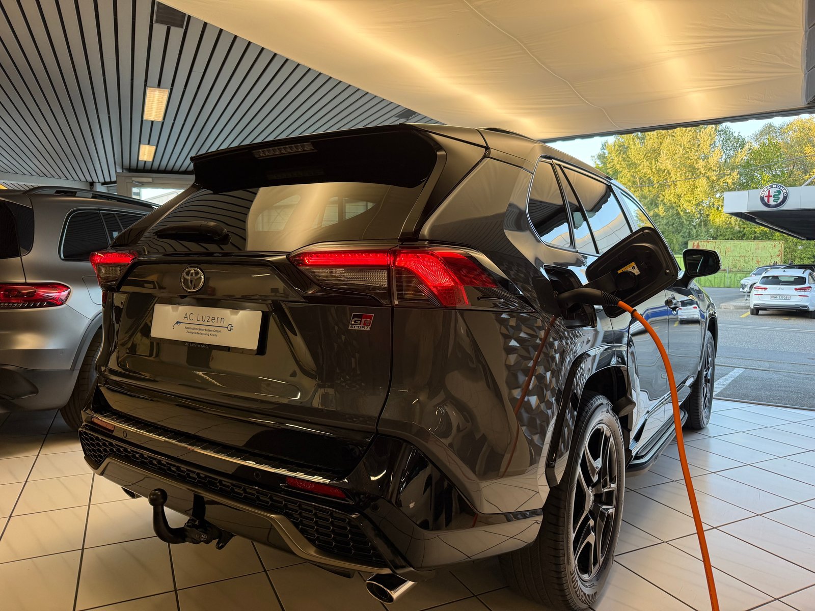 TOYOTA RAV-4 2.5 PHEV GR Sport e-CVT 4WD CH-Fahrzeug SOH 9, Plug-in-Hybrid Petrol/Electric, Second hand / Used, Automatic - 5