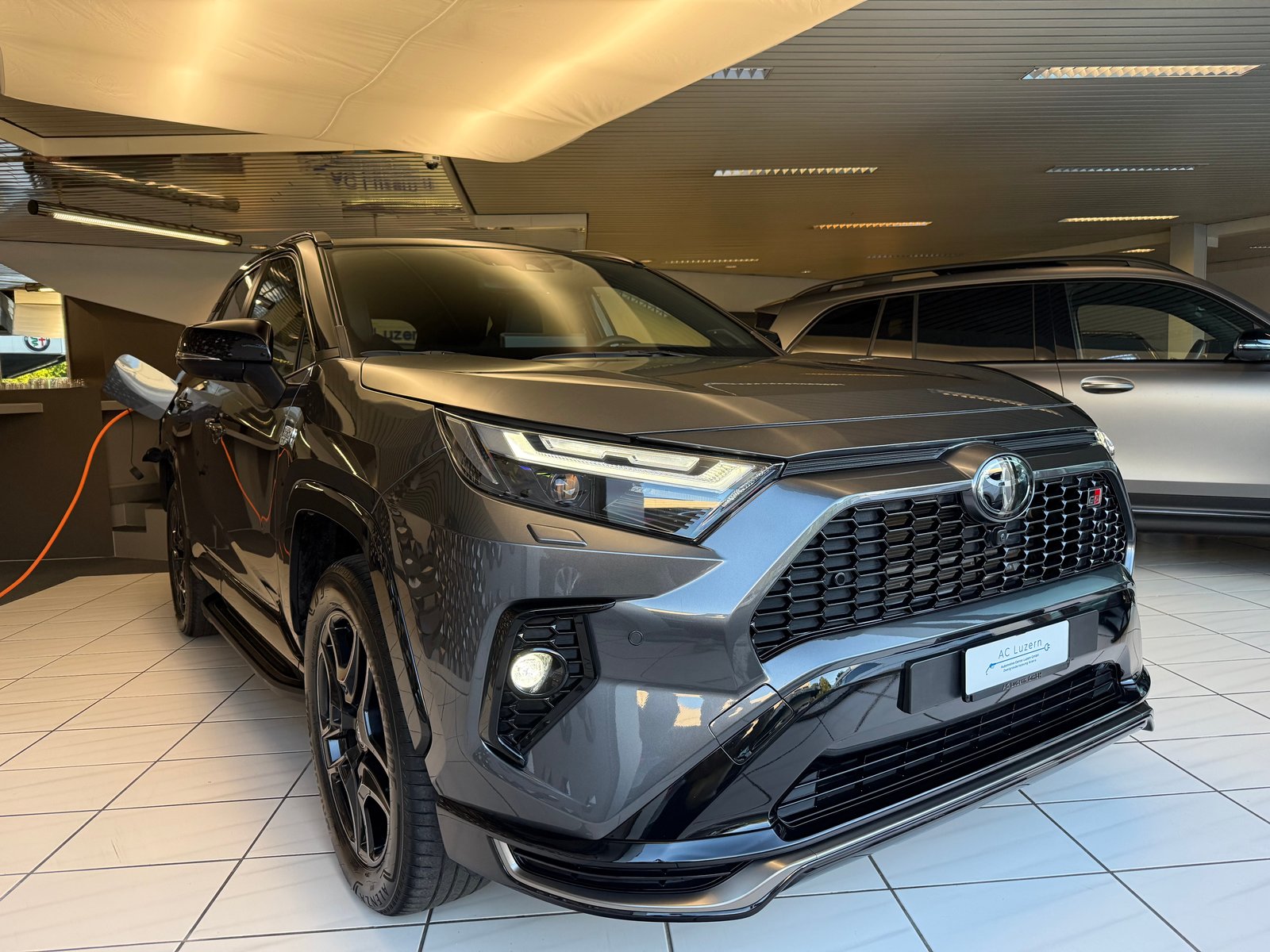 TOYOTA RAV-4 2.5 PHEV GR Sport e-CVT 4WD CH-Fahrzeug SOH 9, Plug-in-Hybrid Petrol/Electric, Second hand / Used, Automatic - 6