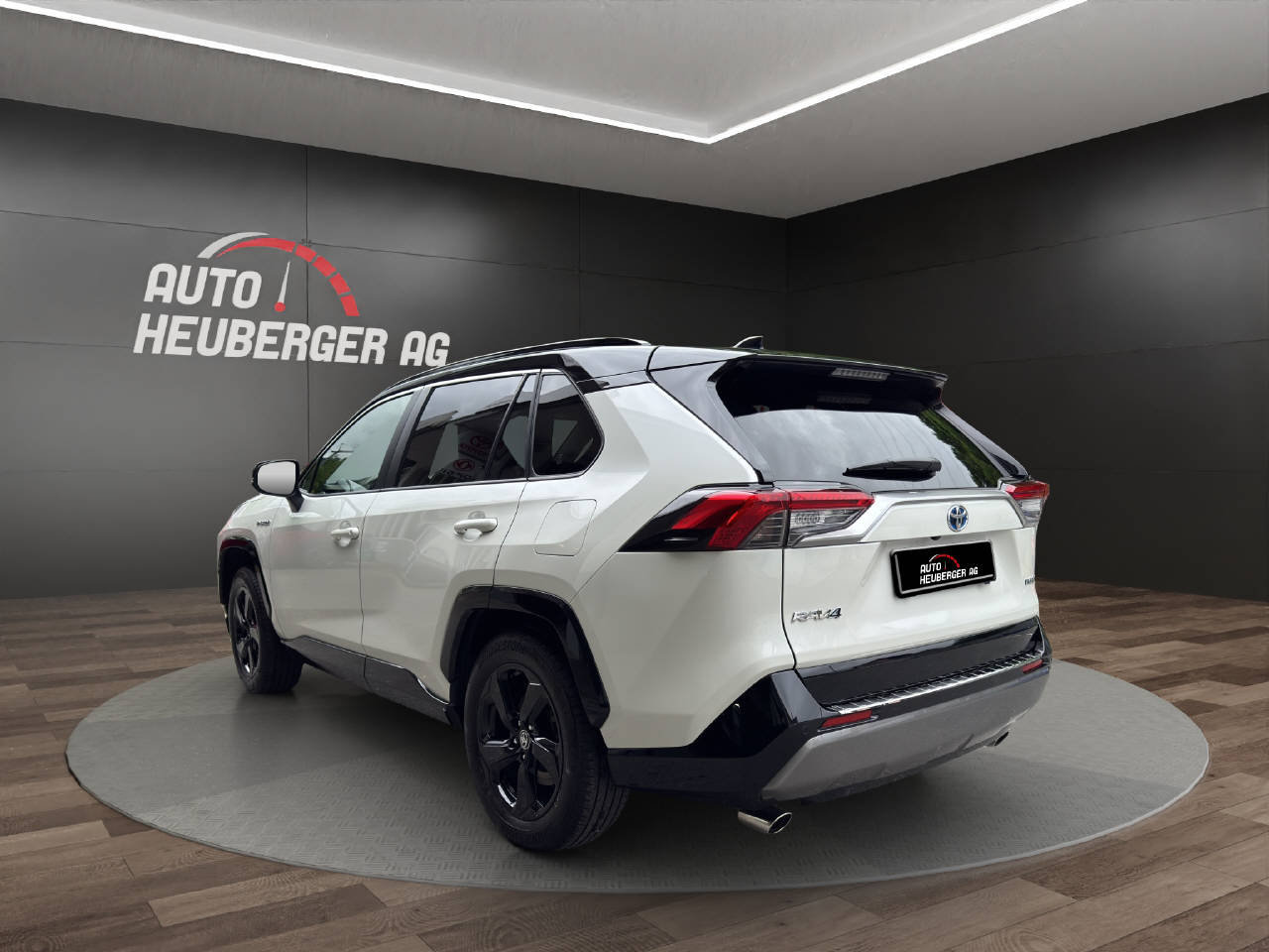TOYOTA RAV4 2.5 HEV Style, Full-Hybrid Petrol/Electric, Second hand / Used, Automatic - 2