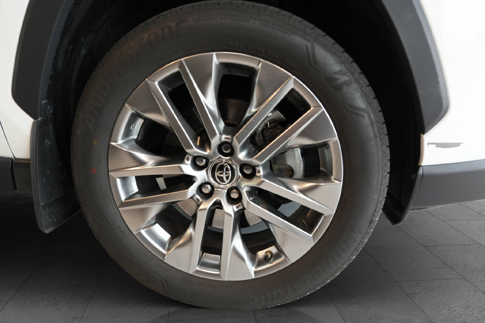 TOYOTA RAV4 2.5 HEV Premium, Voll-Hybrid Benzin/Elektro, Occasion / Gebraucht, Automatik - 6