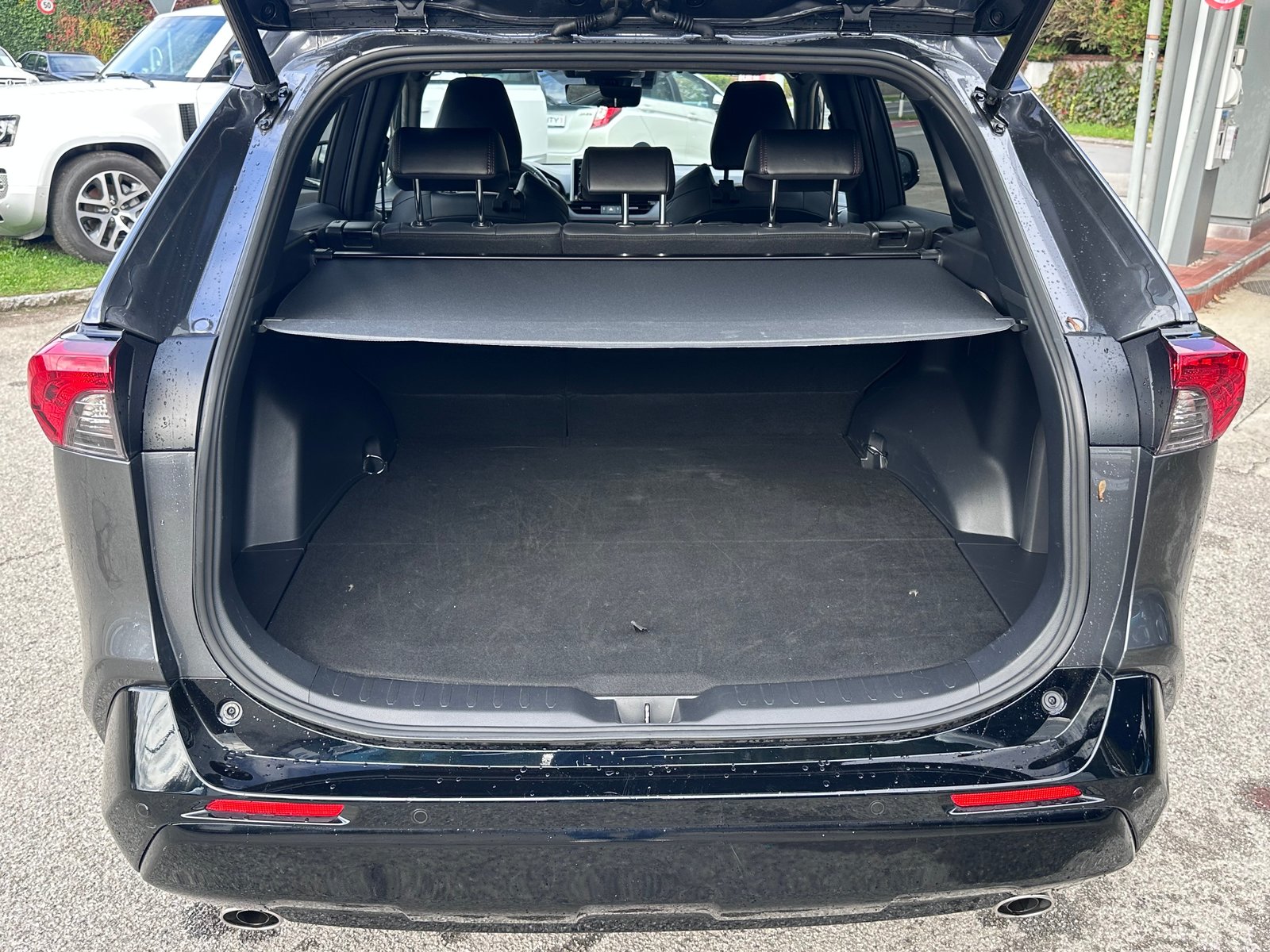 TOYOTA RAV-4 2.5 Plug-In rechargeable - Premium e-CVT 4WD, Plug-in-Hybrid Benzina/Elettrica, Occasioni / Usate, Automatico - 4