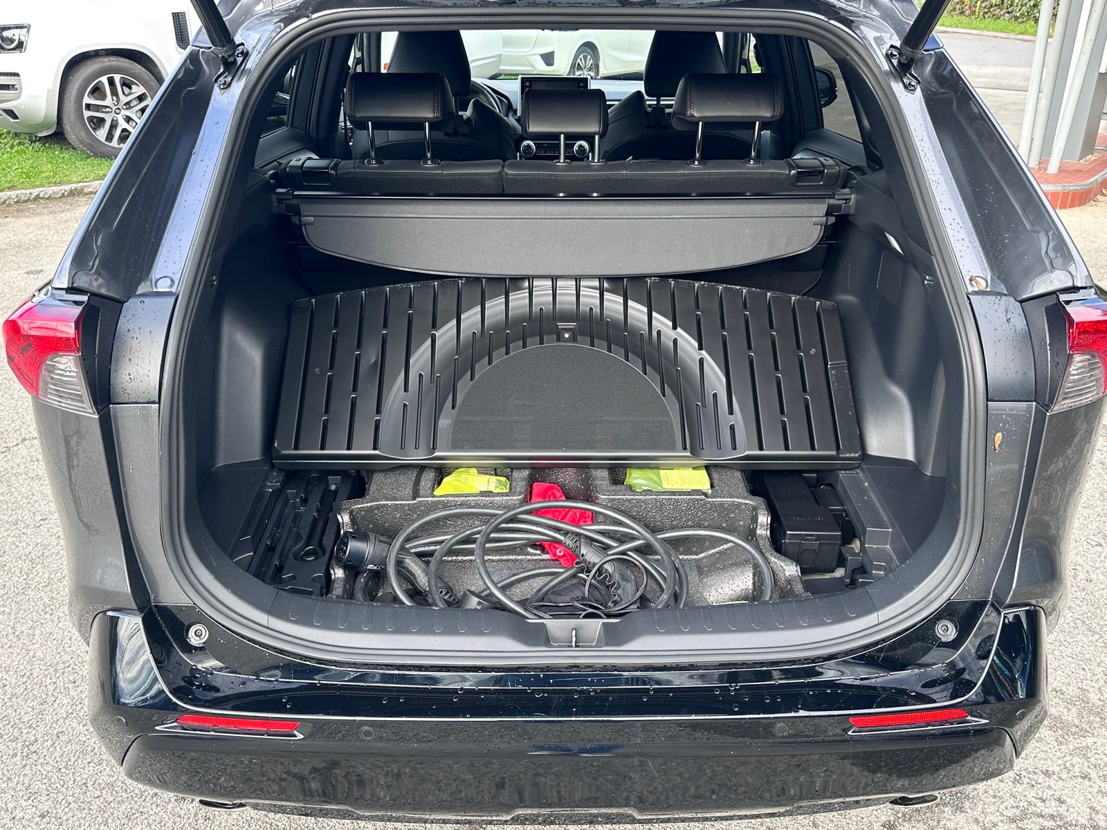 TOYOTA RAV-4 2.5 Plug-In rechargeable - Premium e-CVT 4WD, Plug-in-Hybrid Benzina/Elettrica, Occasioni / Usate, Automatico - 5