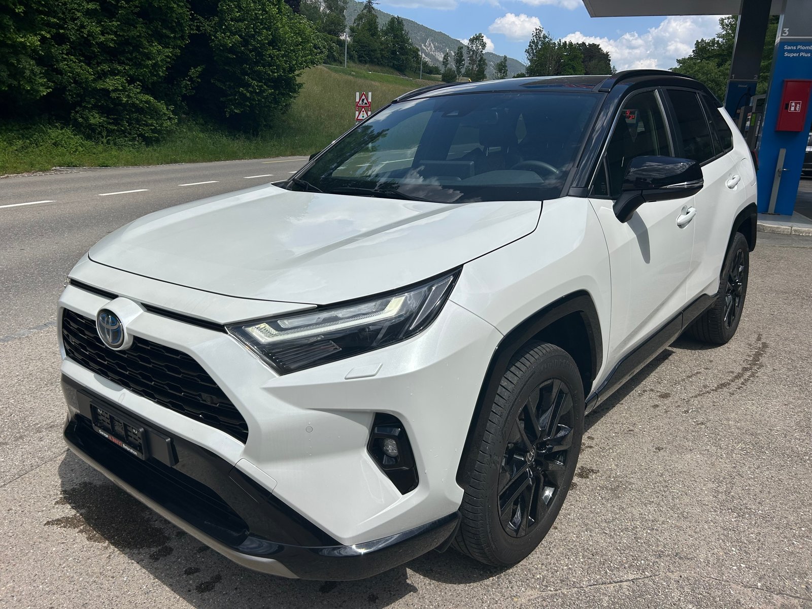 TOYOTA RAV-4 2.5 HSD Style e-CVT 4WD, Full-Hybrid Petrol/Electric, Second hand / Used, Automatic - 4