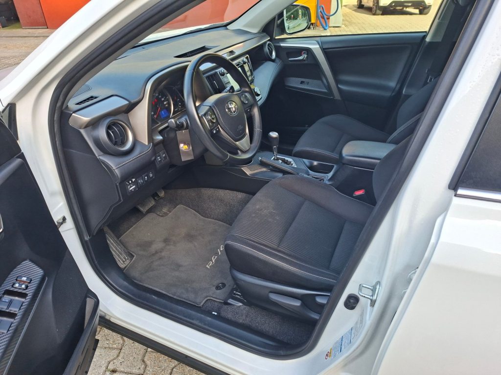 TOYOTA RAV4 2.0i VMa Style MdS, Essence, Occasion / Utilisé, Automatique - 7