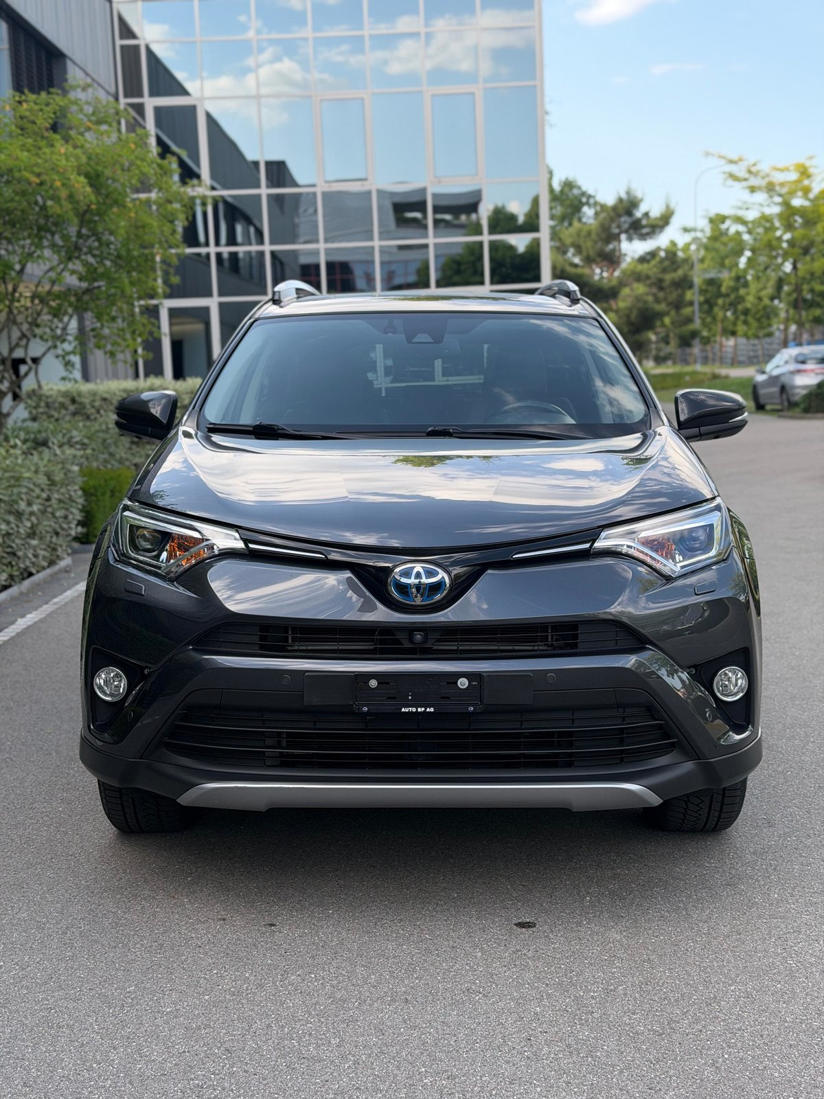 TOYOTA RAV-4 2.5 HSD Premium e-CVT, Full-Hybrid Petrol/Electric, Second hand / Used, Automatic - 2