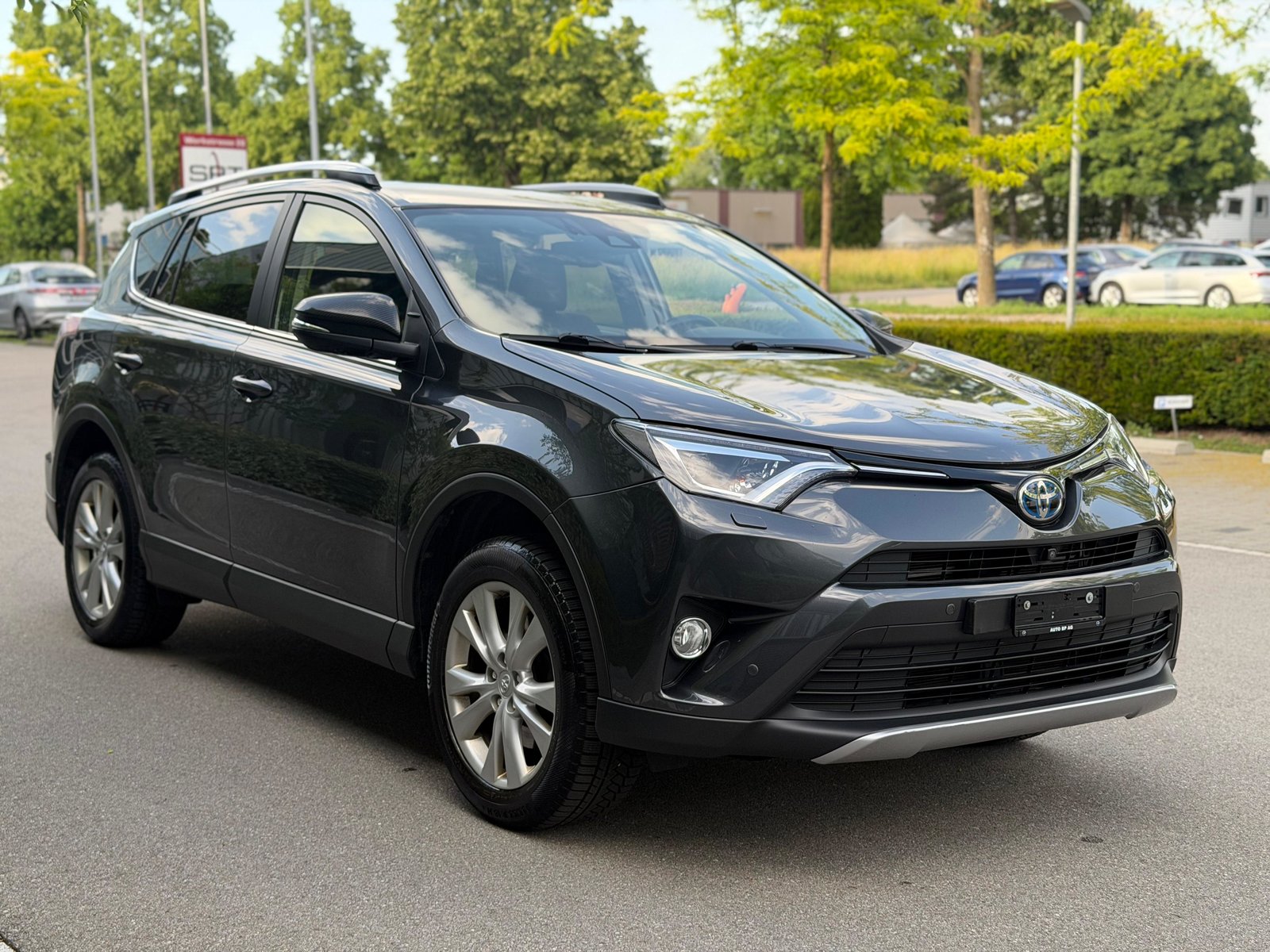 TOYOTA RAV-4 2.5 HSD Premium e-CVT, Full-Hybrid Petrol/Electric, Second hand / Used, Automatic - 3