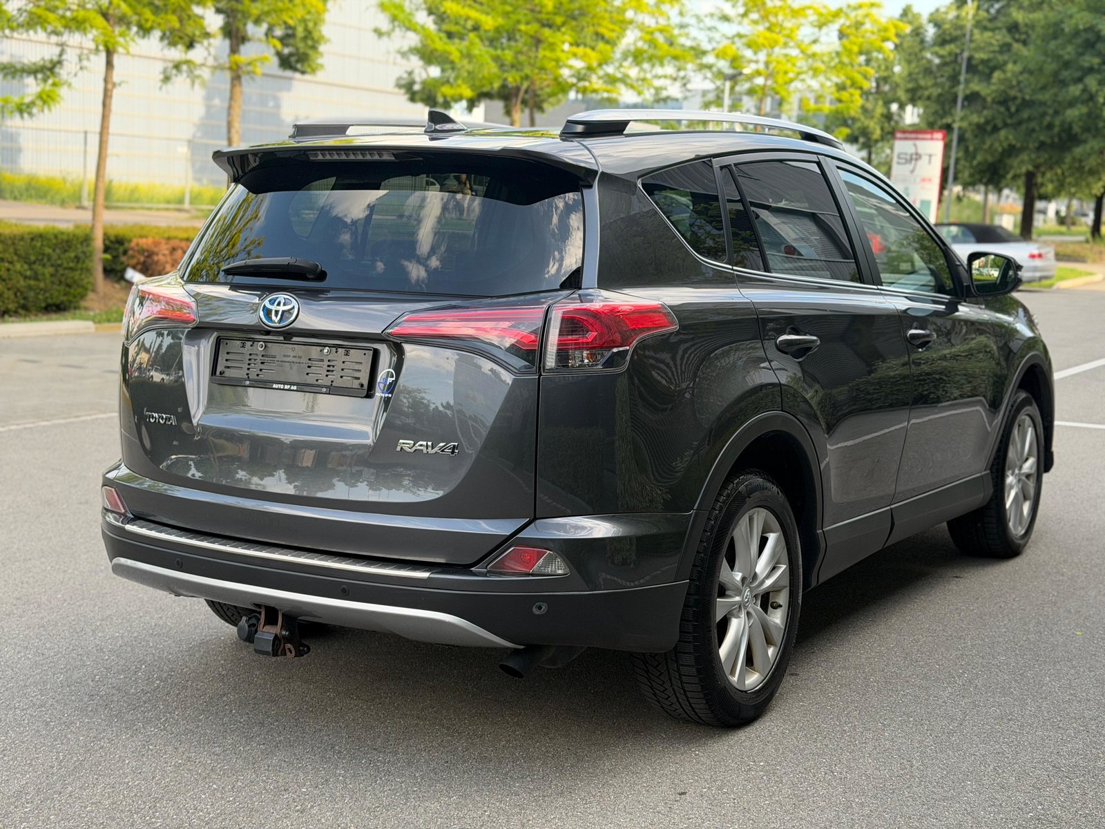 TOYOTA RAV-4 2.5 HSD Premium e-CVT, Full-Hybrid Petrol/Electric, Second hand / Used, Automatic - 5
