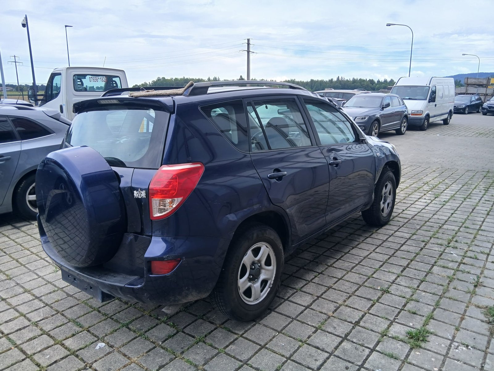 TOYOTA RAV-4 2.0 16V Linea Sol, Benzin, Occasion / Gebraucht, Automatik - 7