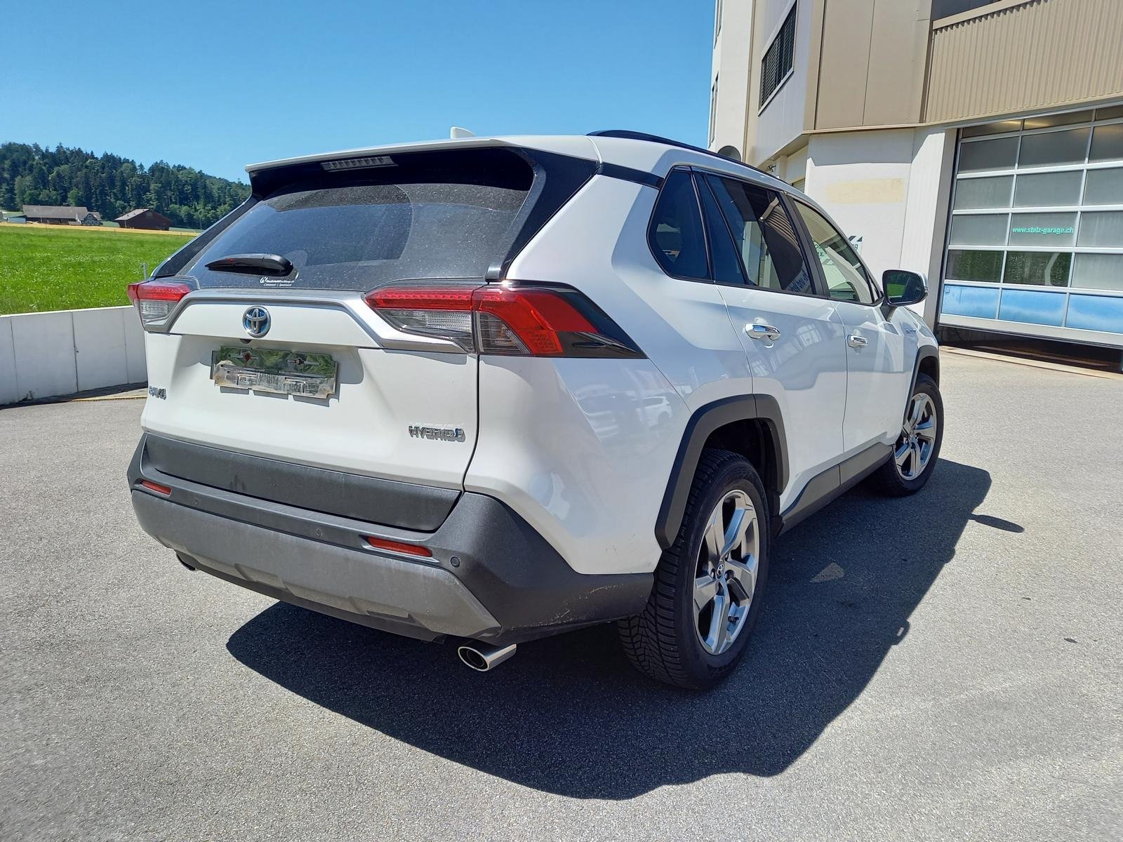 TOYOTA RAV4 2.5 HEV Premium, Hybride Intégral Essence/Électricité, Occasion / Utilisé, Automatique - 2