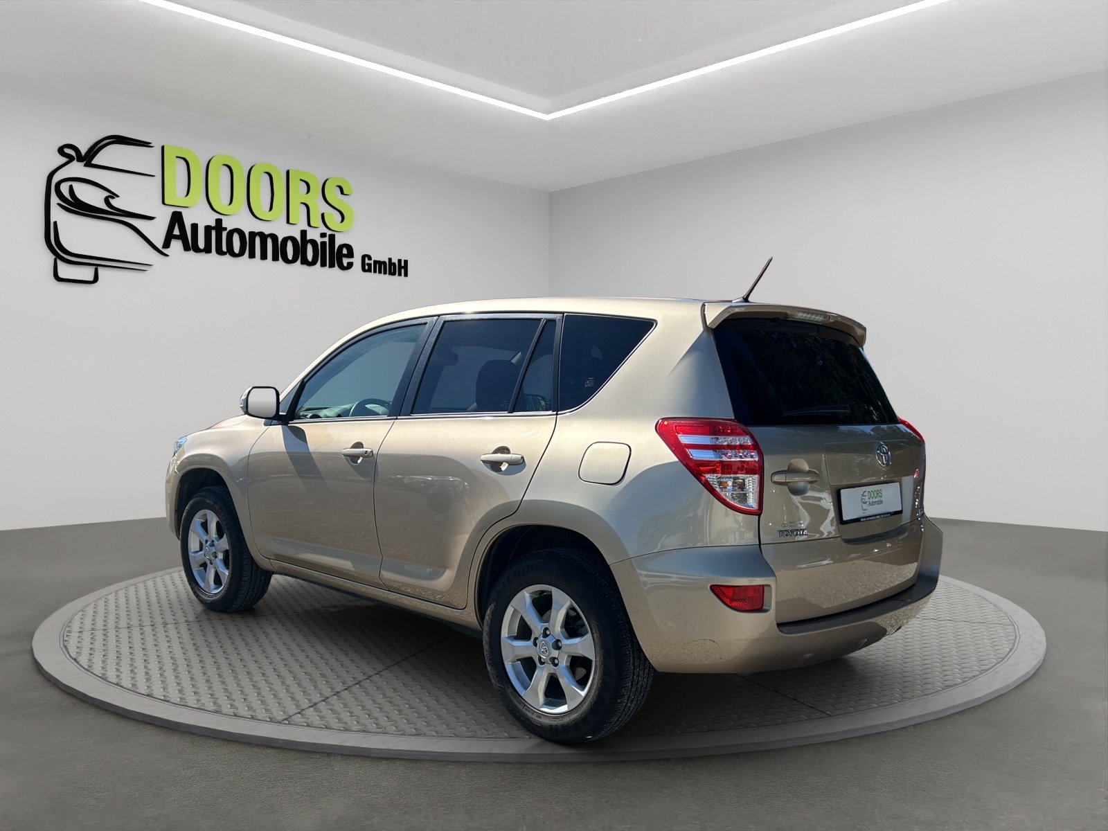 TOYOTA RAV-4 2.0 16V Linea Sol, Petrol, Second hand / Used, Manual - 6