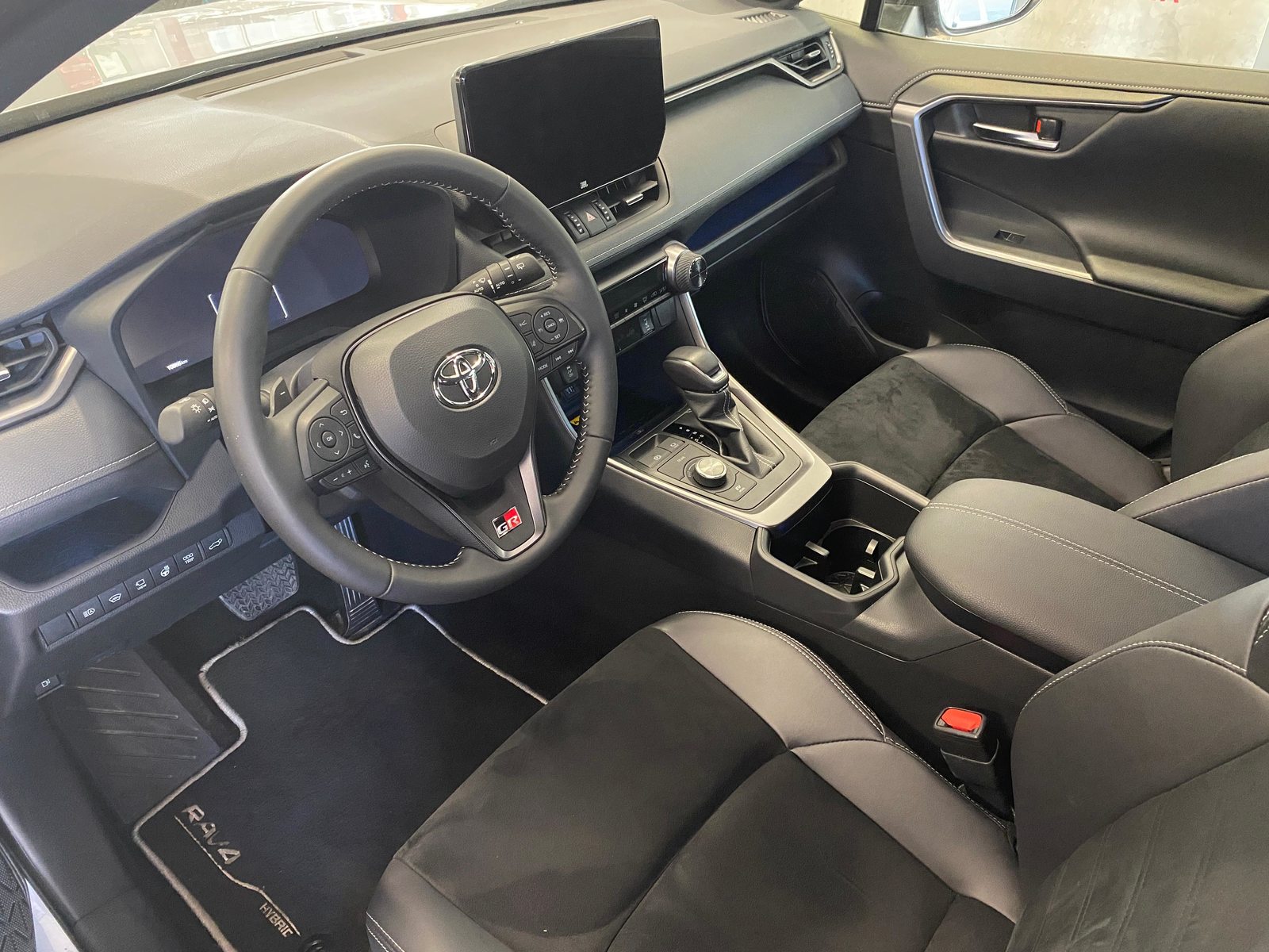 TOYOTA RAV4 2.5 HEV GR Sport, Voll-Hybrid Benzin/Elektro, Occasion / Gebraucht, Automatik - 5