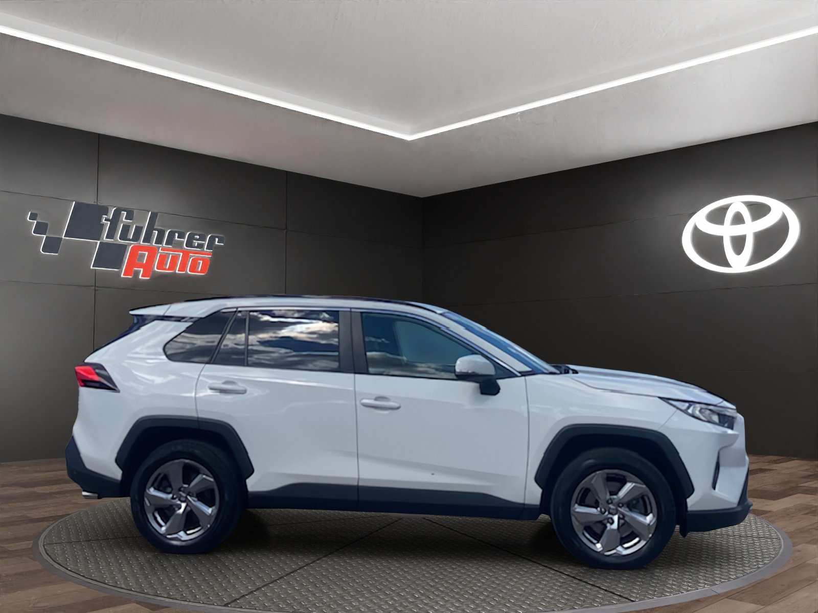 TOYOTA RAV4 2.0i VMa Trend MdS, Petrol, Second hand / Used, Automatic - 4