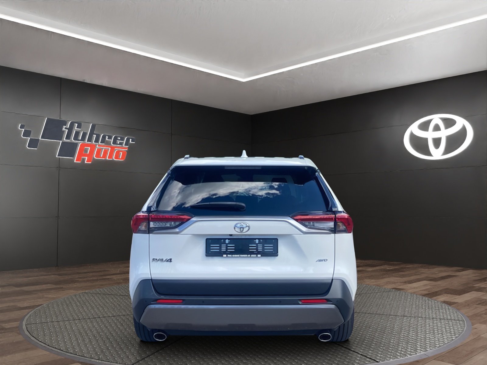 TOYOTA RAV4 2.0i VMa Trend MdS, Petrol, Second hand / Used, Automatic - 5