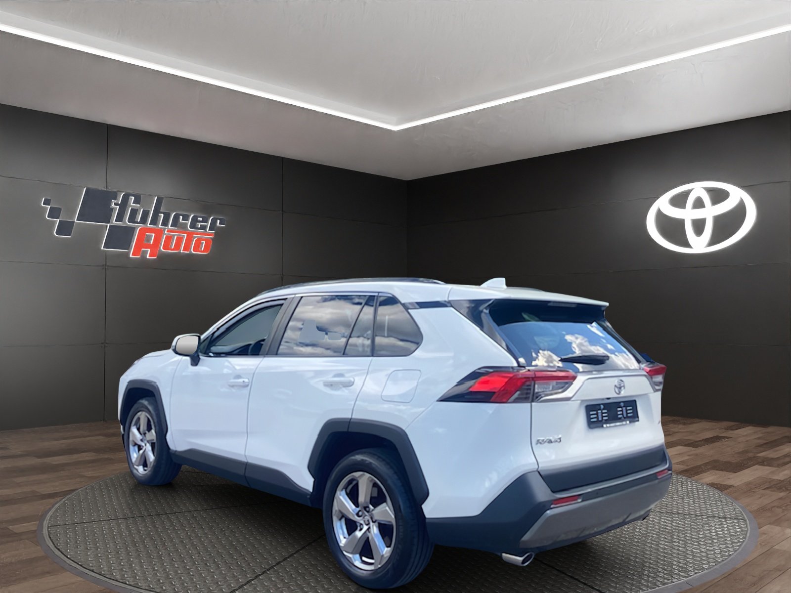 TOYOTA RAV4 2.0i VMa Trend MdS, Petrol, Second hand / Used, Automatic - 6
