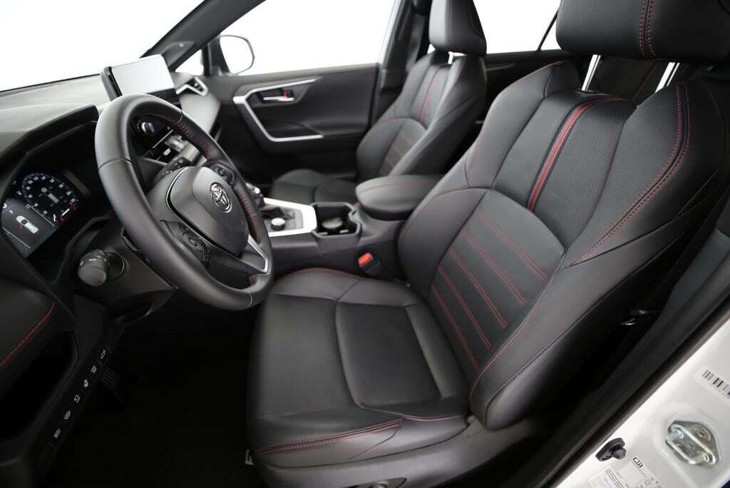 TOYOTA RAV4 2.5 Plug-In-Hybrid Platinum, Plug-in-Hybrid Benzin/Elektro, Occasion / Gebraucht, Automatik - 4