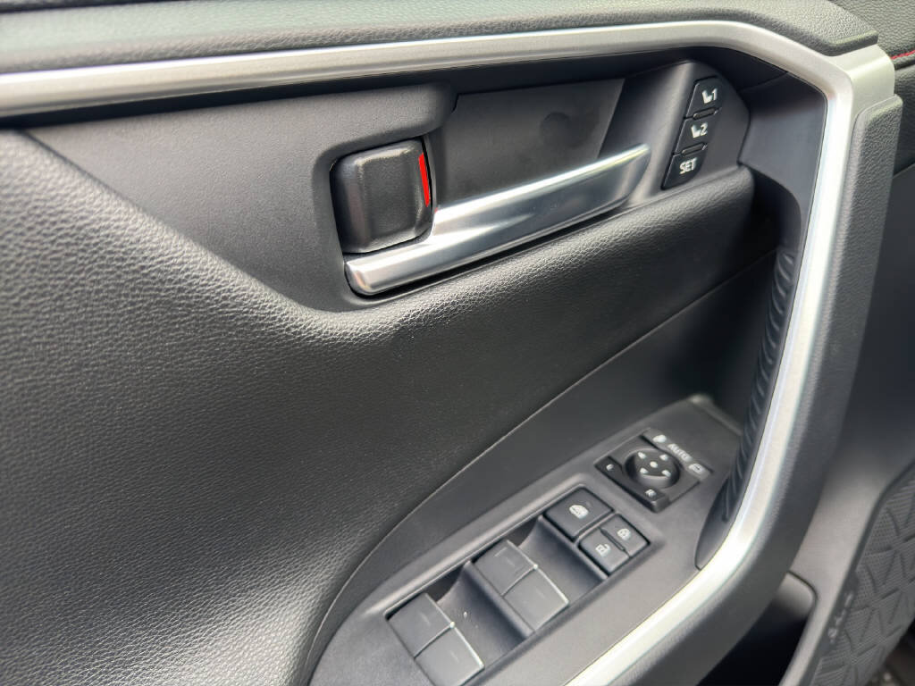 TOYOTA RAV4 2.5 Plug-In-Hybrid Platinum, Hybride Rechargeable Essence/Électricité, Occasion / Utilisé, Automatique - 5