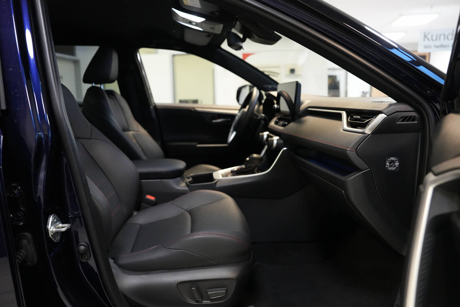 TOYOTA RAV4 2.5 Plug-In-Hybrid Platinum, Plug-in-Hybrid Benzin/Elektro, Occasion / Gebraucht, Automatik - 5