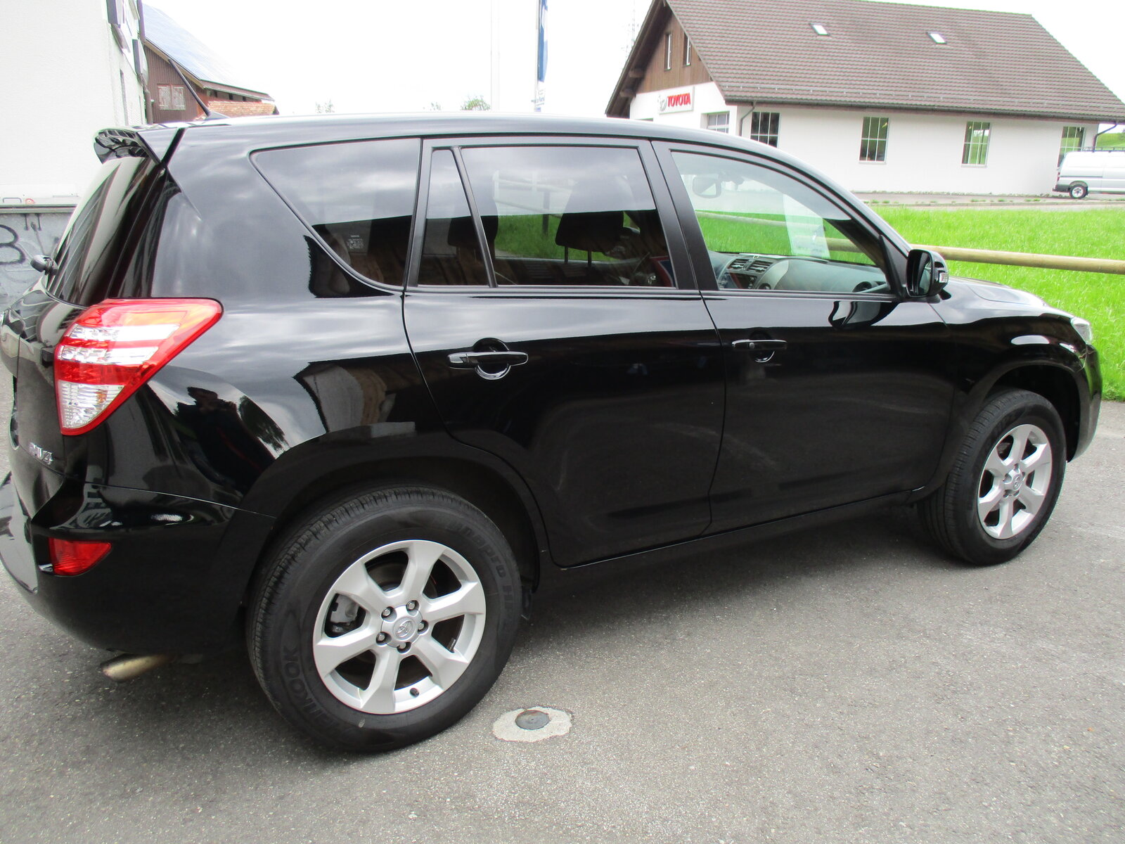 TOYOTA RAV4 2.0i VMa Linea Luna MdS, Benzin, Occasion / Gebraucht, Automatik - 6