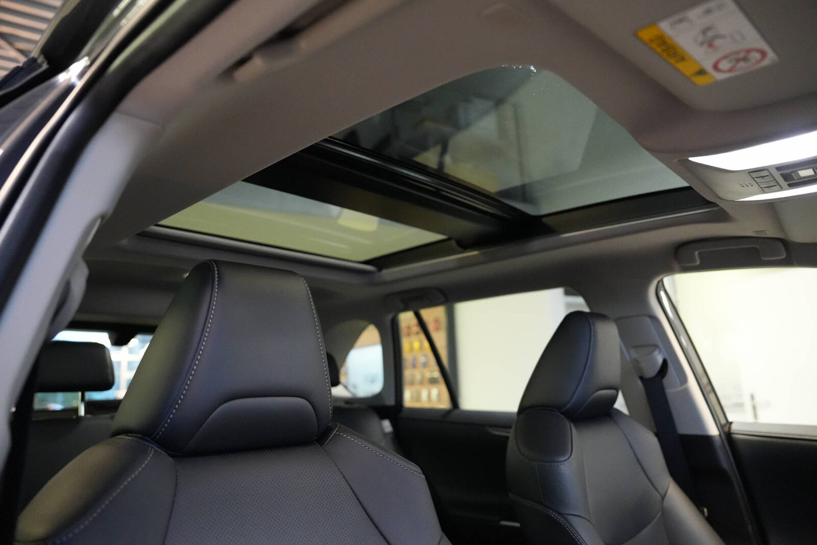 TOYOTA RAV4 2.5 HEV Premium Luxury, Voll-Hybrid Benzin/Elektro, Occasion / Gebraucht, Automatik - 7