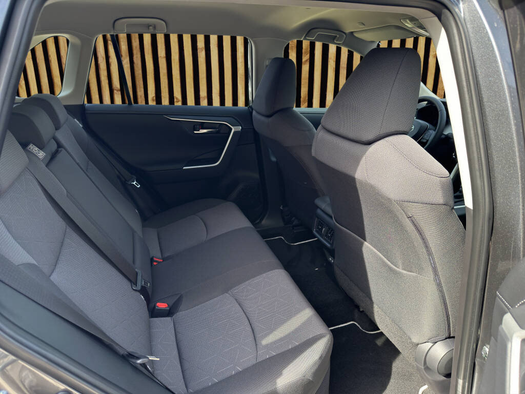 TOYOTA RAV4 2.5 HEV Trend, Hybride Intégral Essence/Électricité, Occasion / Utilisé, Automatique - 6