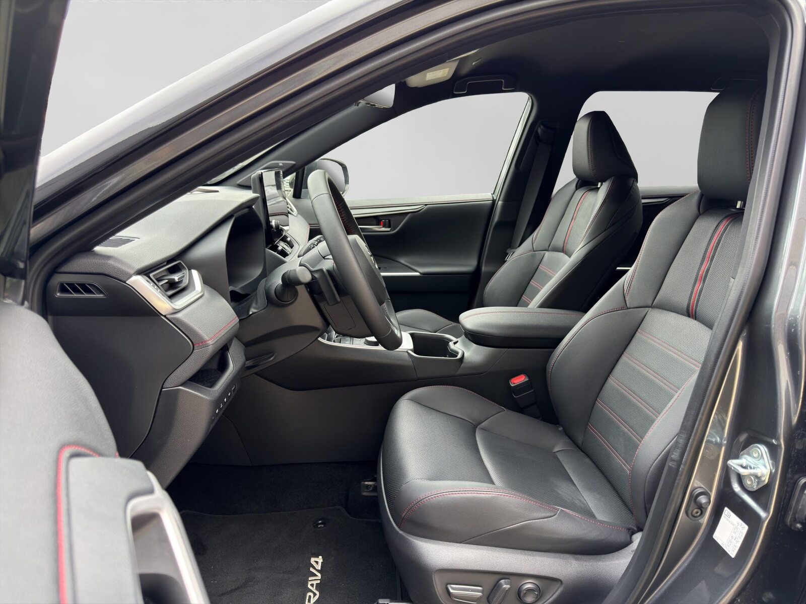 TOYOTA RAV4 2.5 Plug-In-Hybrid Platinum, Plug-in-Hybrid Benzin/Elektro, Occasion / Gebraucht, Automatik - 2