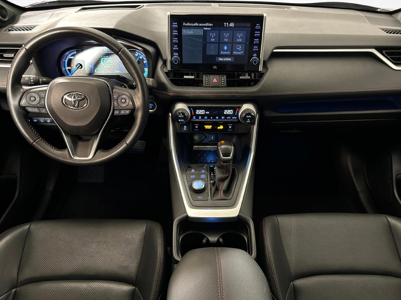 TOYOTA RAV4 2.5 Plug-In-Hybrid Platinum, Plug-in-Hybrid Benzin/Elektro, Occasion / Gebraucht, Automatik - 7