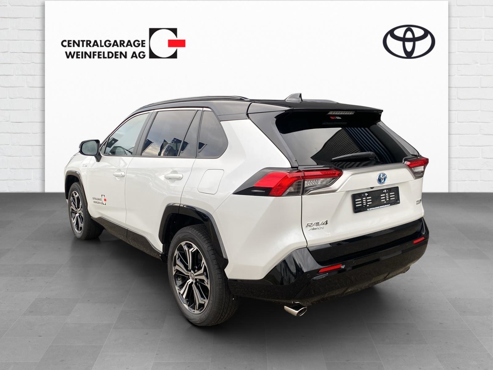TOYOTA RAV4 2.5 Plug-In-Hybrid Platinum, Plug-in-Hybrid Petrol/Electric, Ex-demonstrator, Automatic - 2