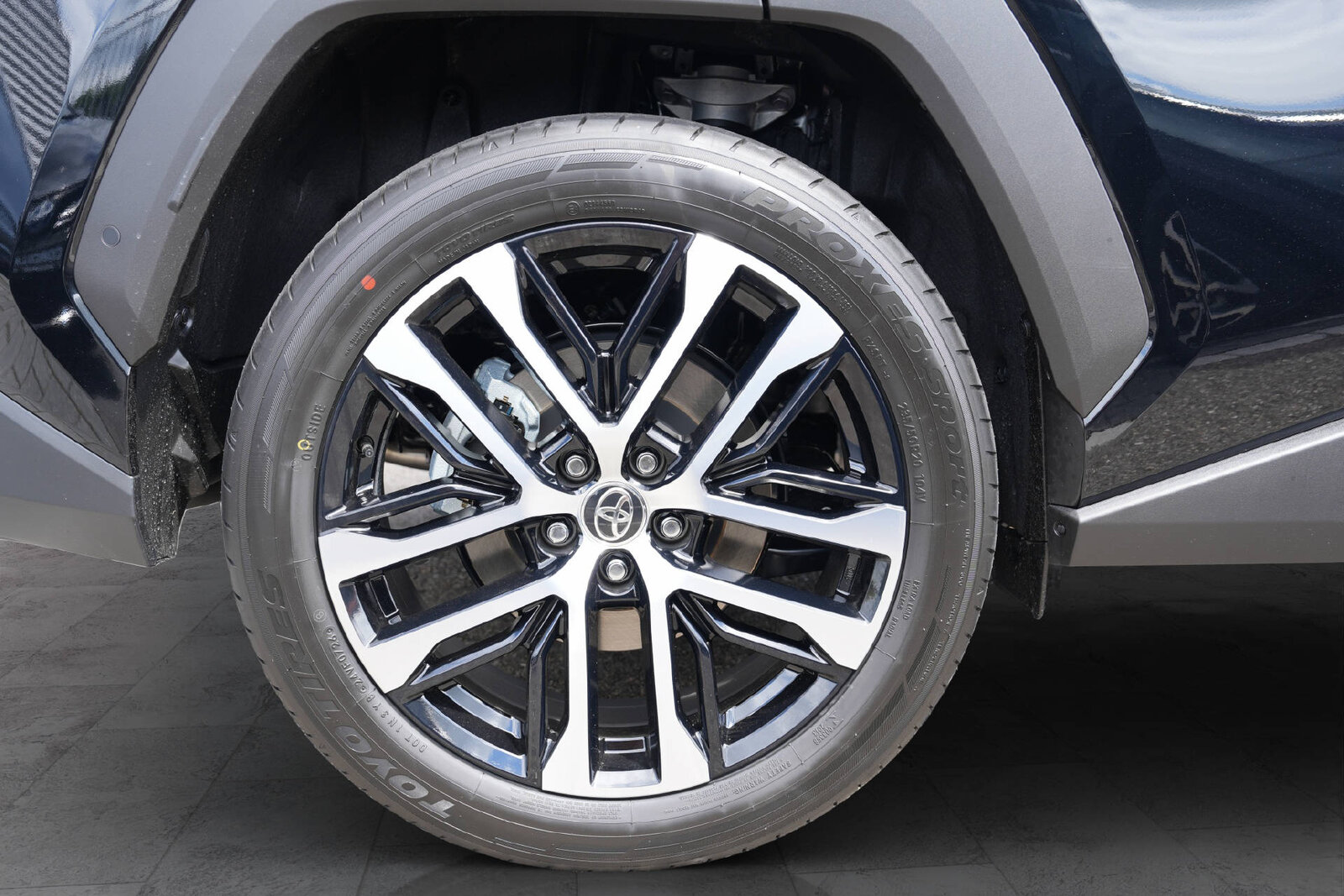 TOYOTA RAV4 2.5 HEV Premium, Voll-Hybrid Benzin/Elektro, Vorführwagen, Automatik - 6
