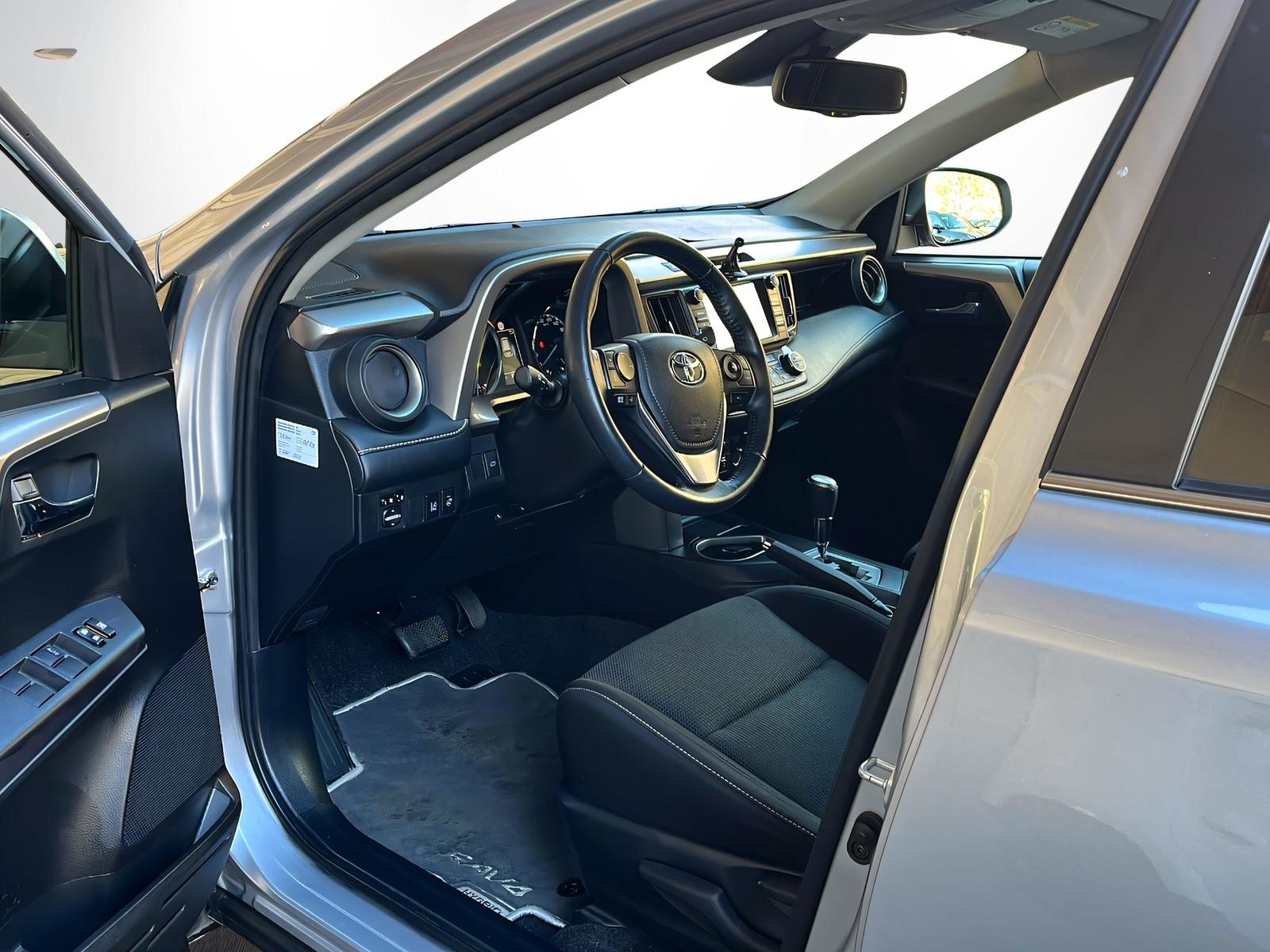 TOYOTA RAV4 2.5 HSD Trend, Hybride Intégral Essence/Électricité, Occasion / Utilisé, Automatique - 7