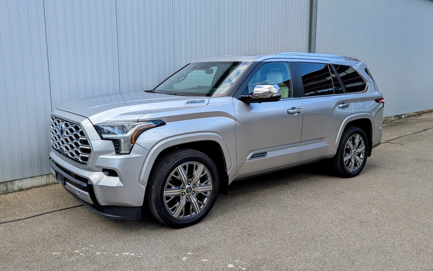 TOYOTA SEQUOIA Capstone Hybrid 4WD, Voll-Hybrid Benzin/Elektro, Occasion / Gebraucht, Automatik - 2