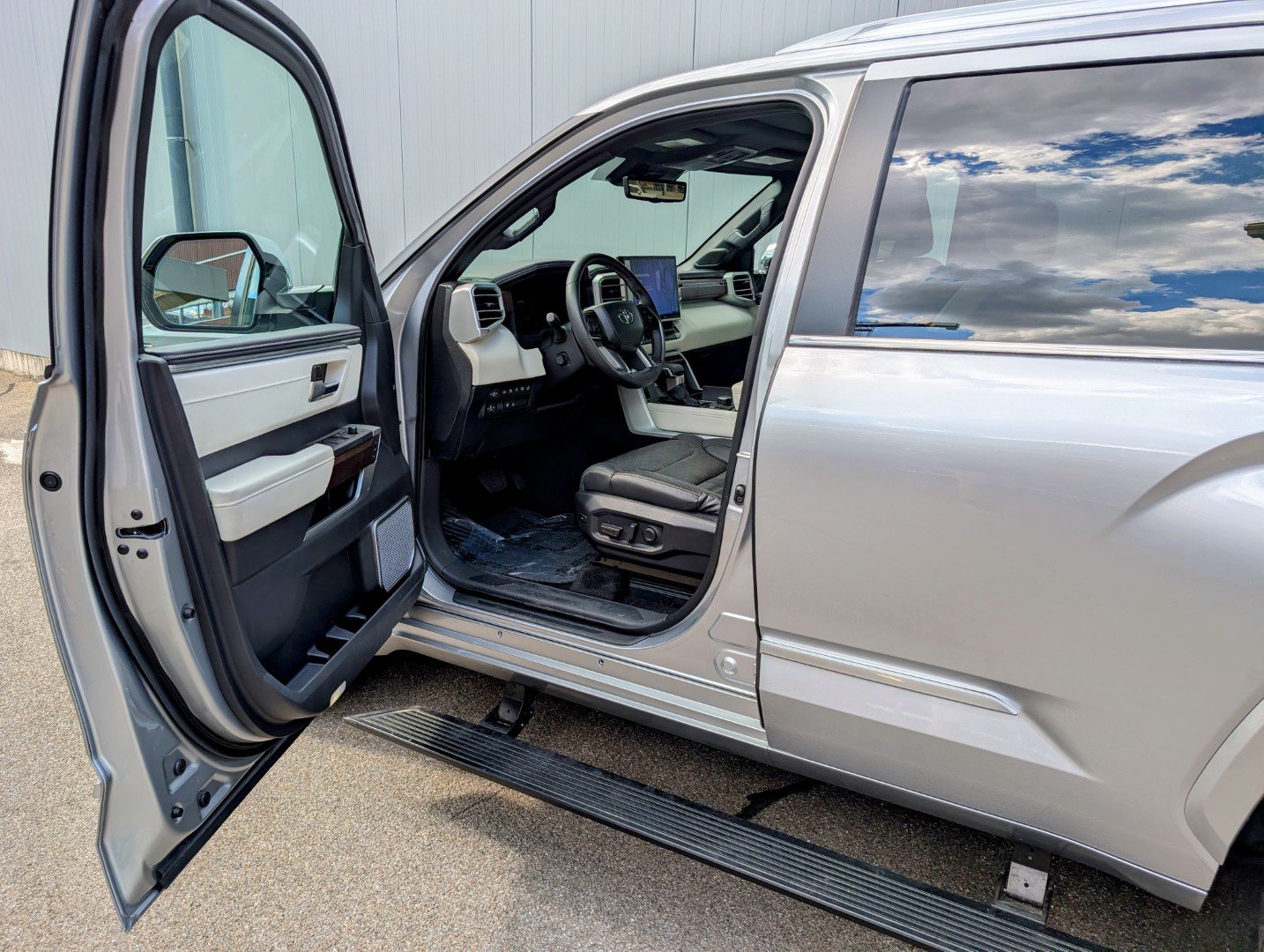 TOYOTA SEQUOIA Capstone Hybrid 4WD, Voll-Hybrid Benzin/Elektro, Occasion / Gebraucht, Automatik - 3
