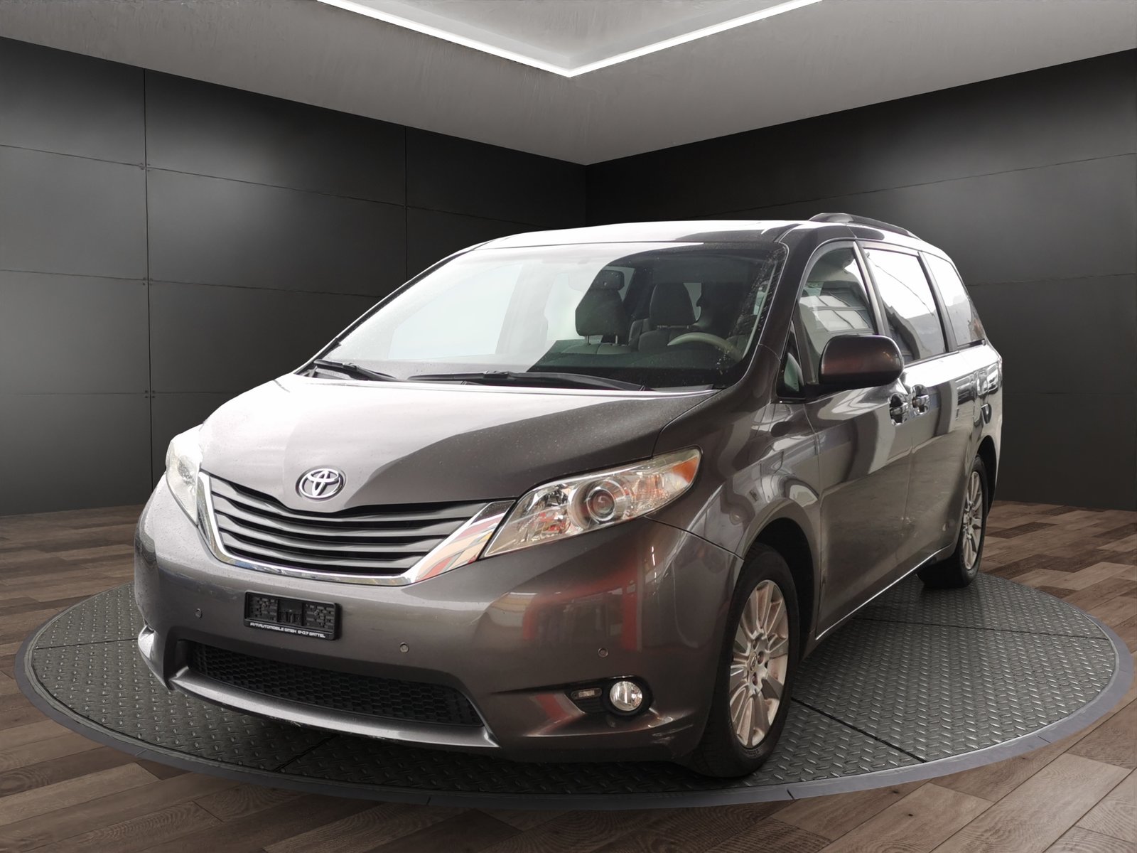 TOYOTA Sienna 3.5i 4WD, Petrol, Second hand / Used, Automatic - 2